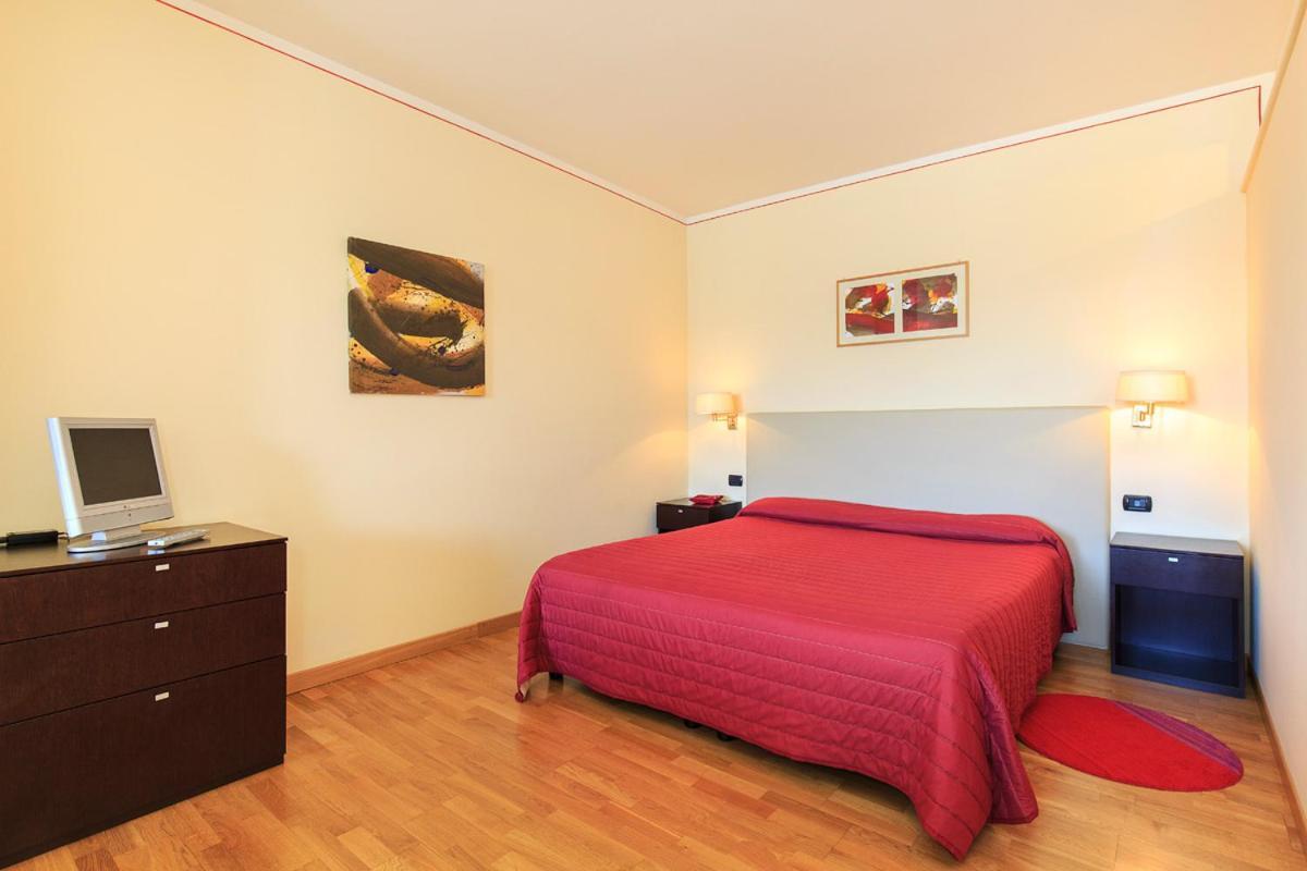 Hotel Residence La Luna Nel Porto Stresa Dış mekan fotoğraf
