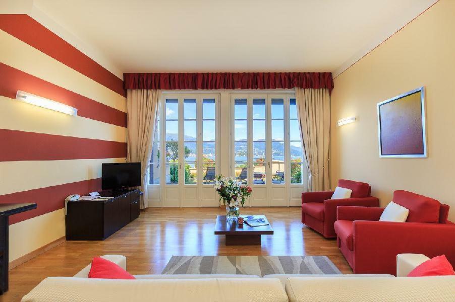 Hotel Residence La Luna Nel Porto Stresa Dış mekan fotoğraf